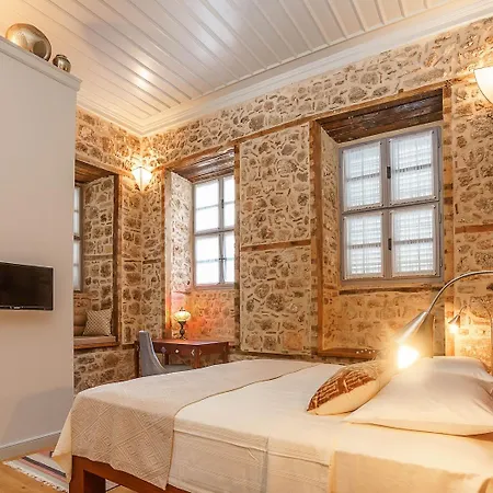 Delight Deluxe Hotel