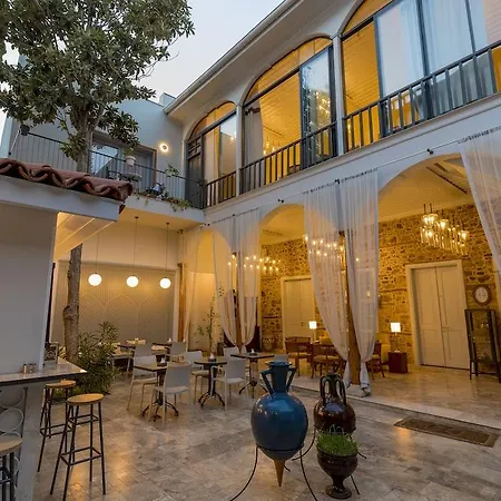 Отель Delight Deluxe