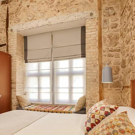 Hotel Delight Deluxe 4*