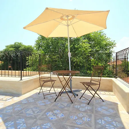 Delight Deluxe Hotel 4*