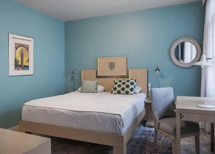 Hotel Delight Deluxe 4*