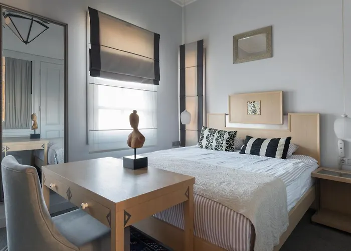 Delight Deluxe Hotel