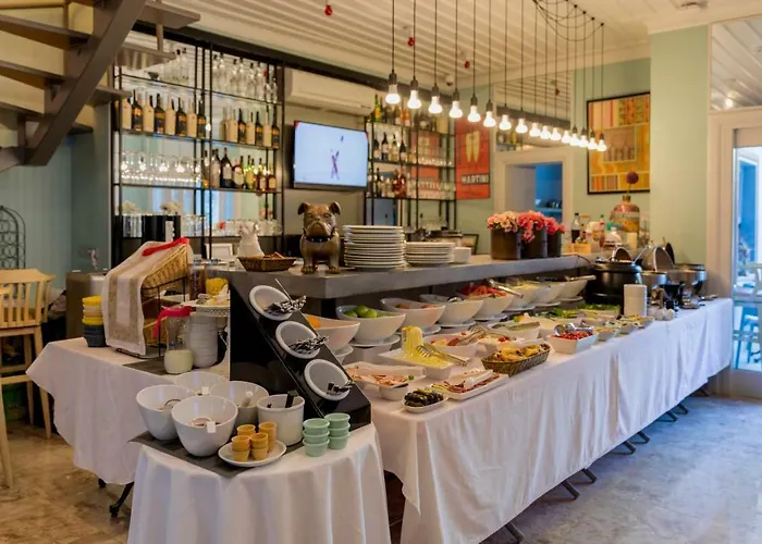 Hotel Delight Deluxe 4*