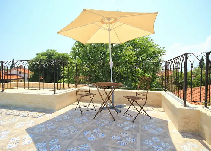 Delight Deluxe Hotel 4*