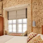 Hotell Delight Deluxe 4*