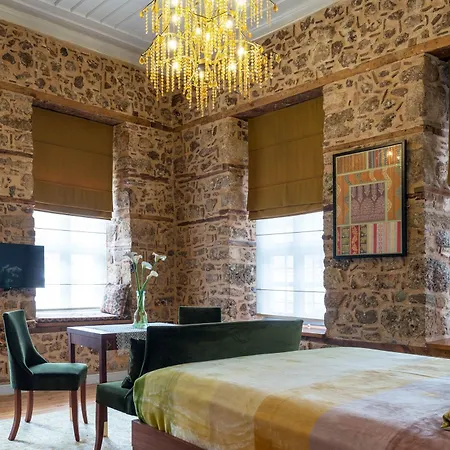 Hotel Delight Deluxe 4*
